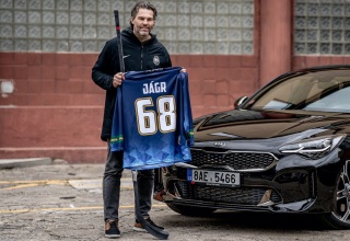 Jaromír Jágr: Mým prvním autem byl Favorit, v garáži mám Viper a Kiu